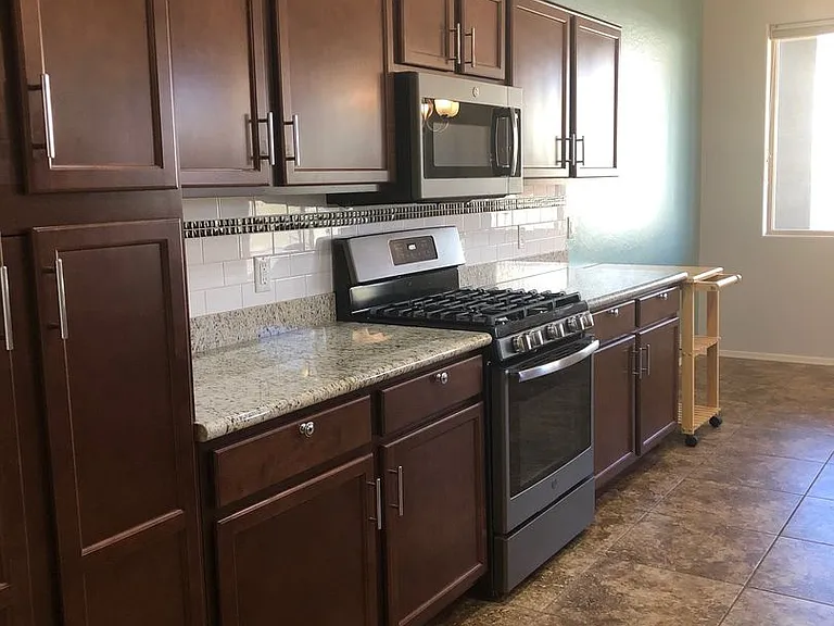 3986 N Fairfax Rd — Photo 5