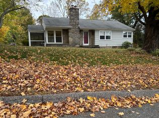 21 Norwood Ter, Trumbull, CT 06611