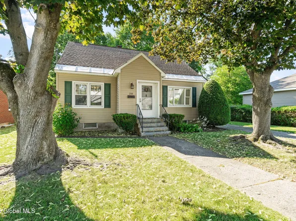 218 Fifteenth Street, Schenectady, NY 12306