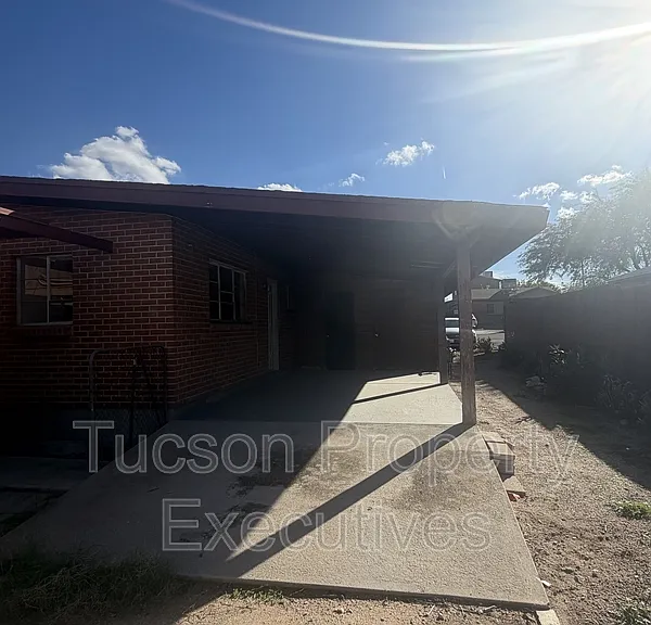 1603 N Highland Ave — Photo 11