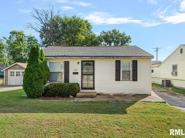 2936 Hoover St, Springfield, IL 62703