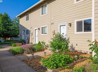 3305 E Vittoria Way APT 7, Newberg, OR