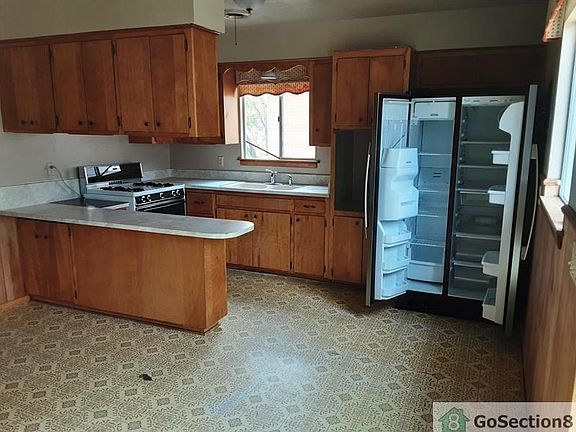 4th image of 308 N Mississippi St