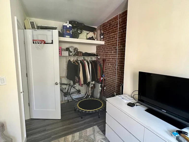 21 Cortes St #4 — Photo 10