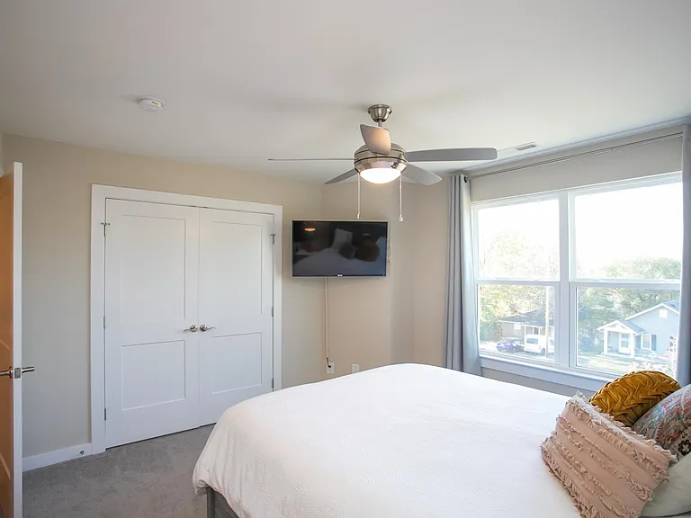 302B Ensley Ave — Photo 22