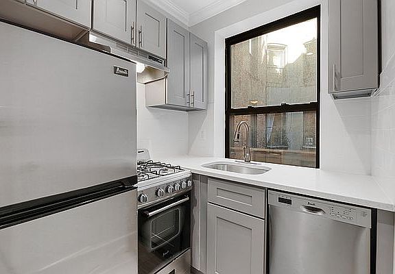 2nd image of 218 Thompson St APT A