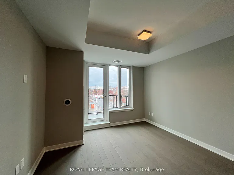 360 Deschatelets Ave #303 — Photo 12