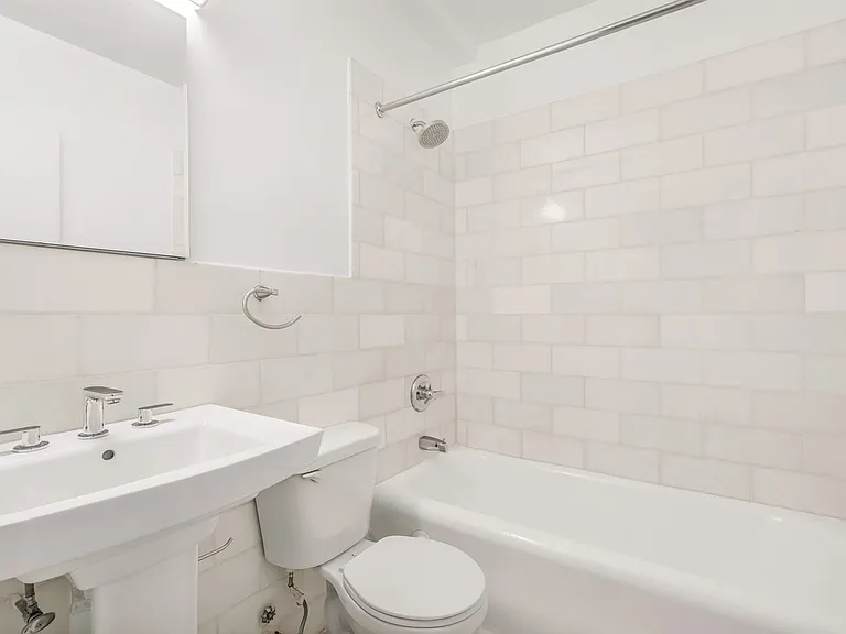 24 5th Ave #1417 — Photo 3