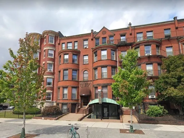 924 Beacon St, Boston, MA