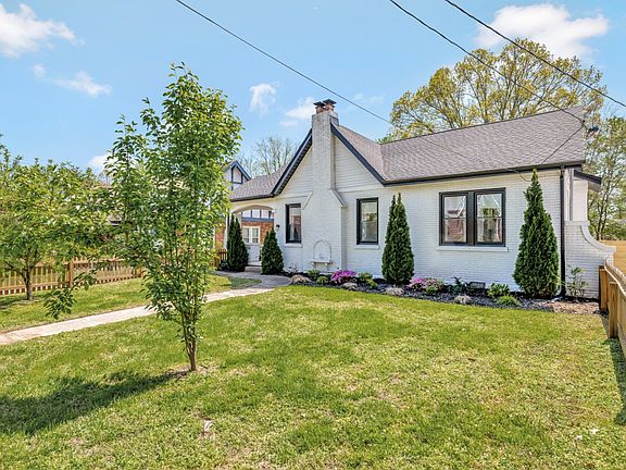 3rd image of 2026 Greenwood Ave