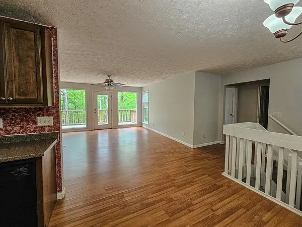 48 Rose Ct — Photo 11
