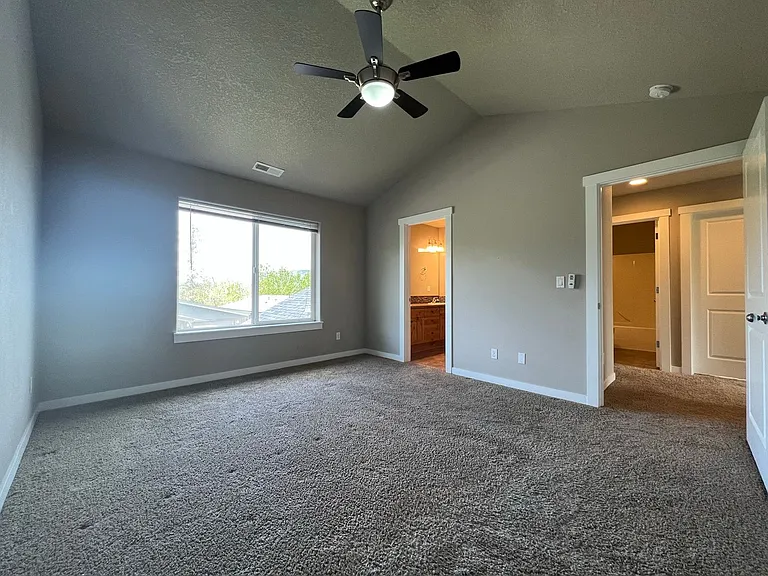 3202 Sherman Ave — Photo 10