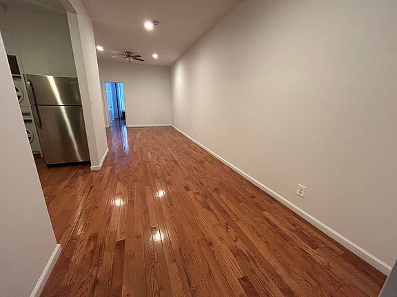 4th image of 178 E 108th St APT 1