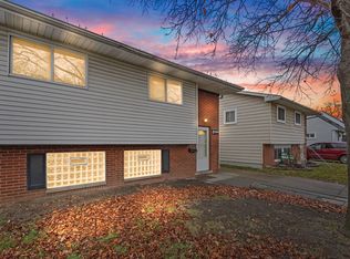 24241 Lauren Ave, Warren, MI 48089