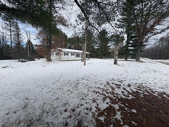 5th image of 492 Forteen Mile Rd