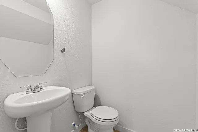 4837 Park Gln — Photo 21