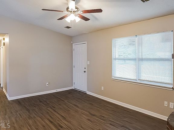 2nd image of 4367 Newton Cir