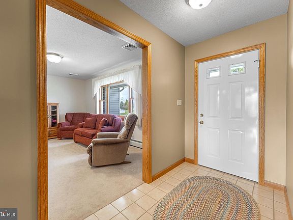 5th image of 109 Meadow Dr