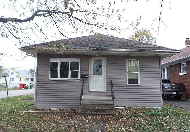 1st image of 1001 N Prairie Ave