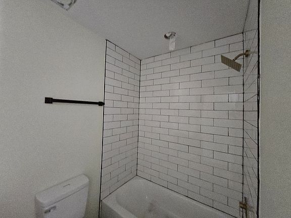 5th image of 617 Cameron St