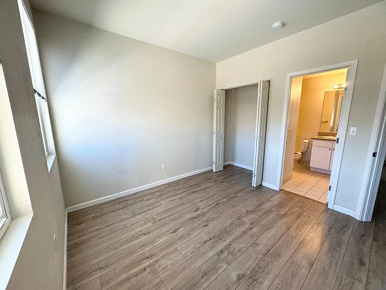 88 E 6th St #309 — Photo 12