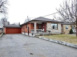 31 Dorking Cres, Toronto, ON M3M 2B7