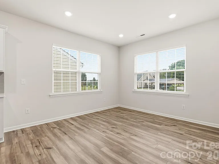 162 White Apple Way — Photo 11