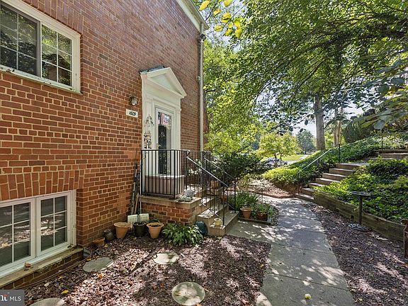 4th image of 1609 Preston Rd