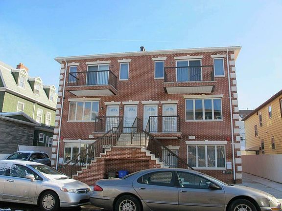 4th image of 67 Bay 28 St #3