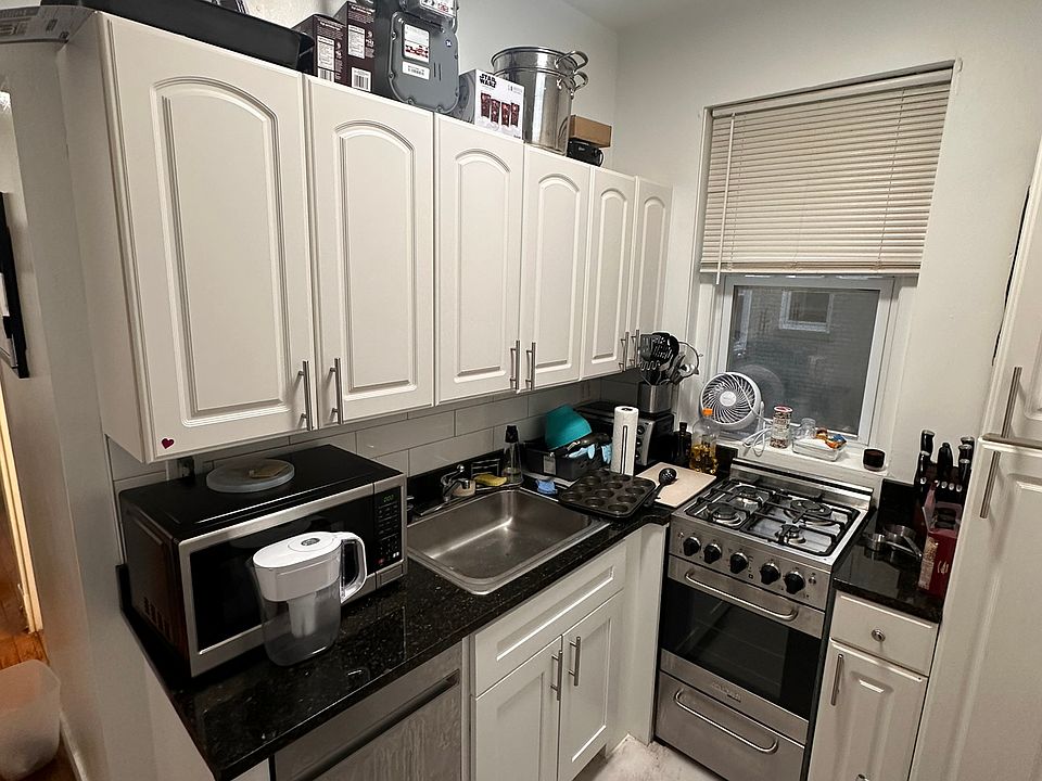 1st image of 89 Park Dr #11A