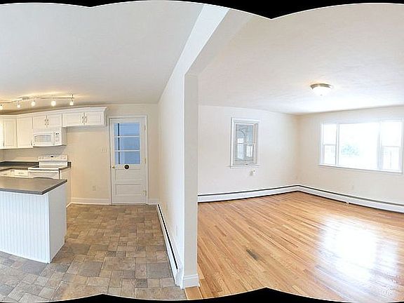 Living room/kitchen panoramic