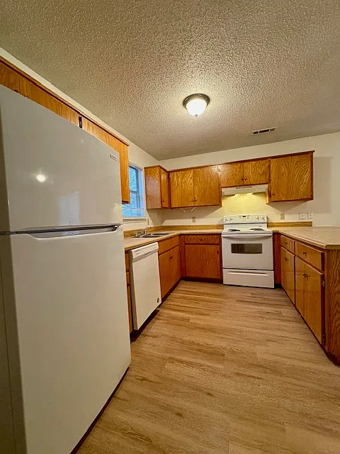 808 S Green Point Trace - 1 — Photo 3