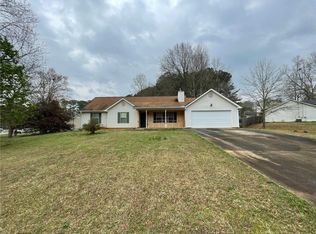 154 Nicki Ct, Hampton, GA 30228