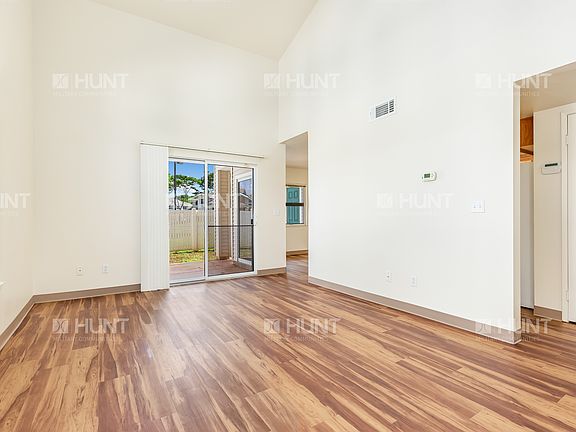 4th image of 903 Huttenberg Ct