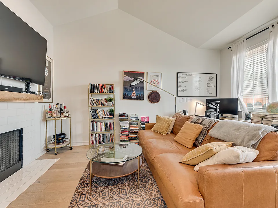 6318 Richmond Ave #1303