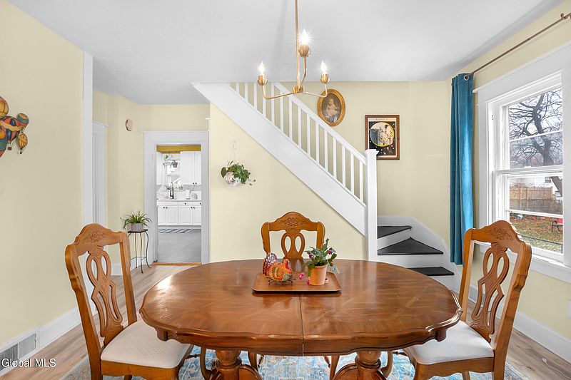 4th image of 1912 8th Street