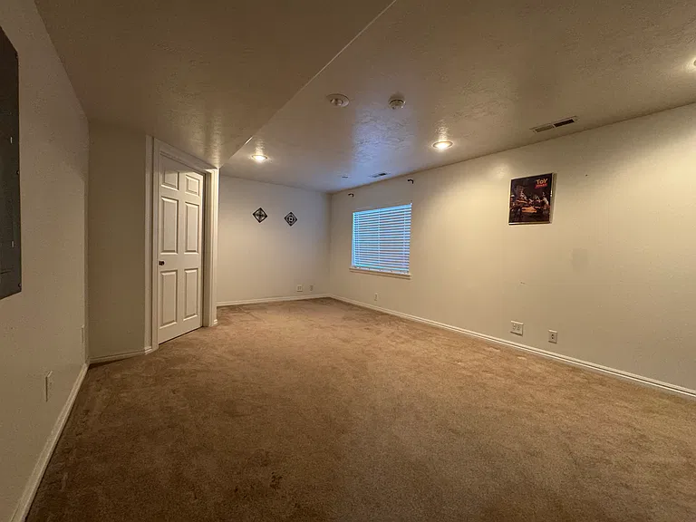 5037 W White Diamond Way — Photo 6