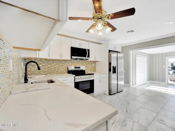 80 Parkway Drive #D, Freehold, NJ 07728