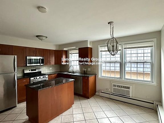 4th image of 1500 W Touhy Ave #2F