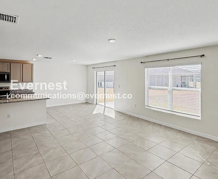 5106 Plumeria Dr — Photo 5