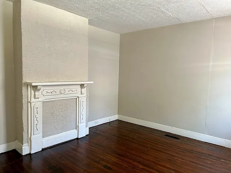 307 S Kent St — Photo 2