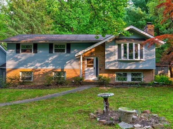 3161 Douglas Rd, Allentown, PA 18103