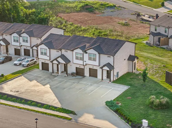1173 Meadowhill Ln, Clarksville, TN