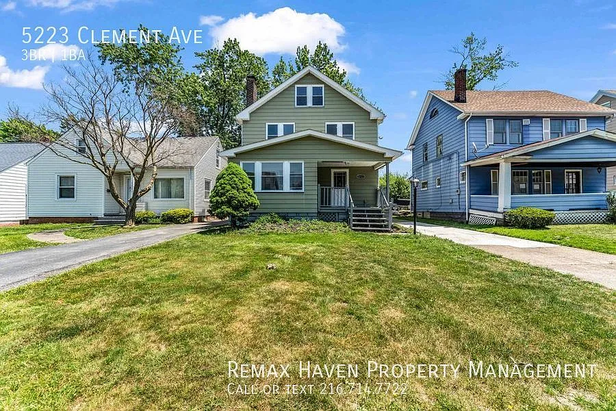 5223 Clement St photo 1