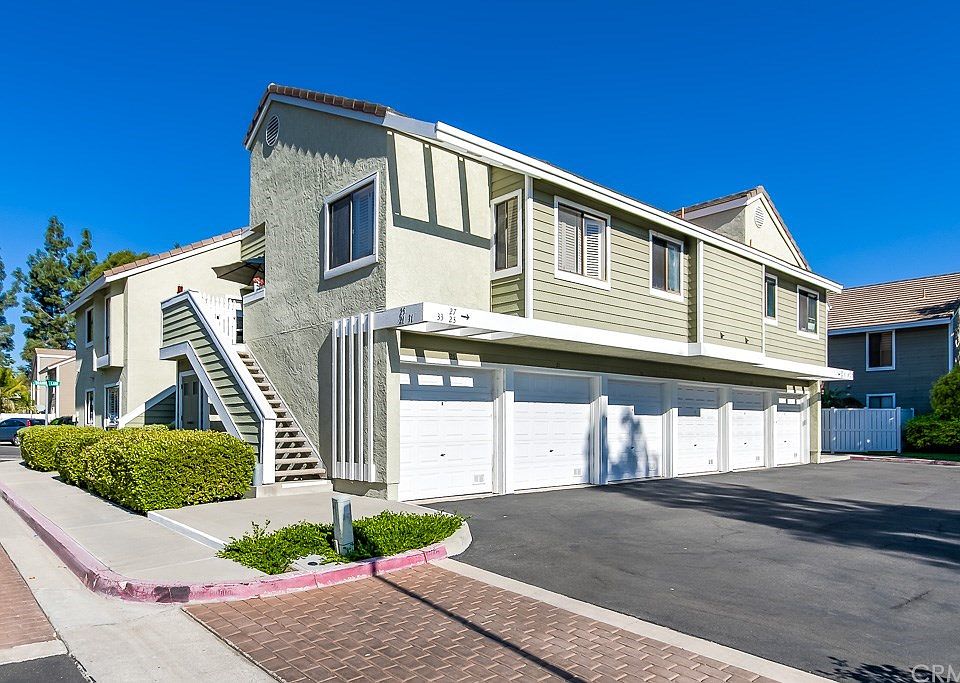1st image of 21 Cambria Ln #50