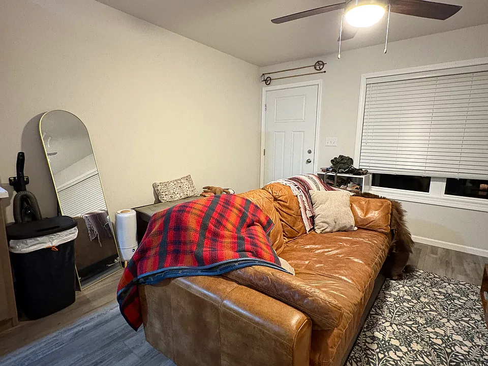 67 Lakeshore Dr