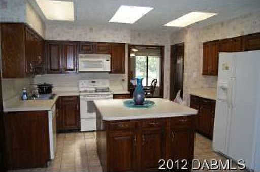 2nd image of 1927 Seclusion Dr