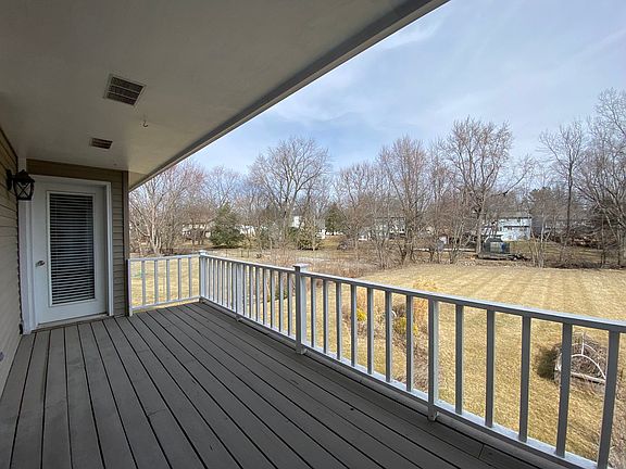 5th image of 2216 Plaen View Dr