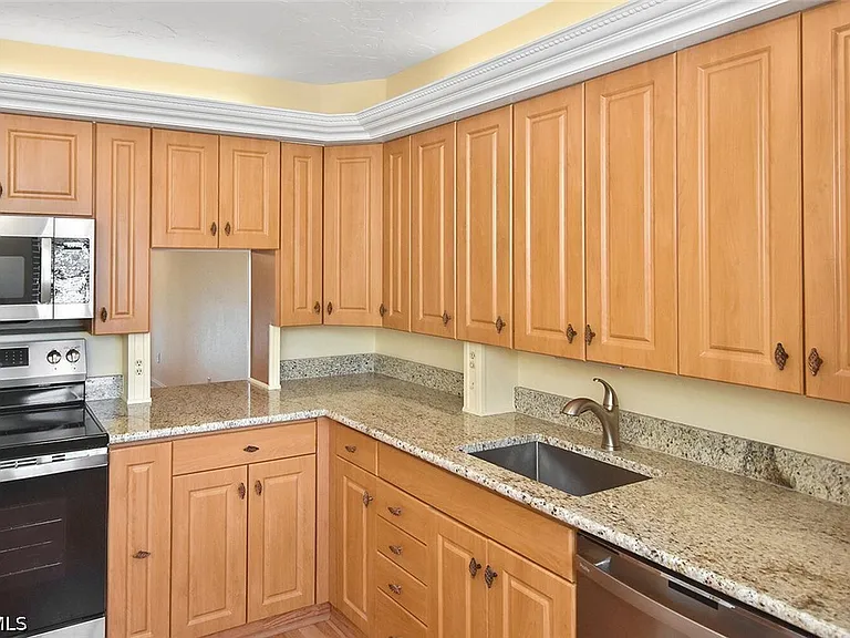 4295 Island Cir #2 — Photo 21