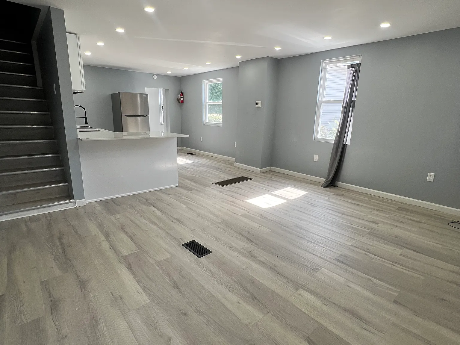 4 bed, 1700 sqft, $1,700 — Photo 3